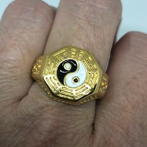 Vintage Ying Yang gold stainless steel men’s ring
